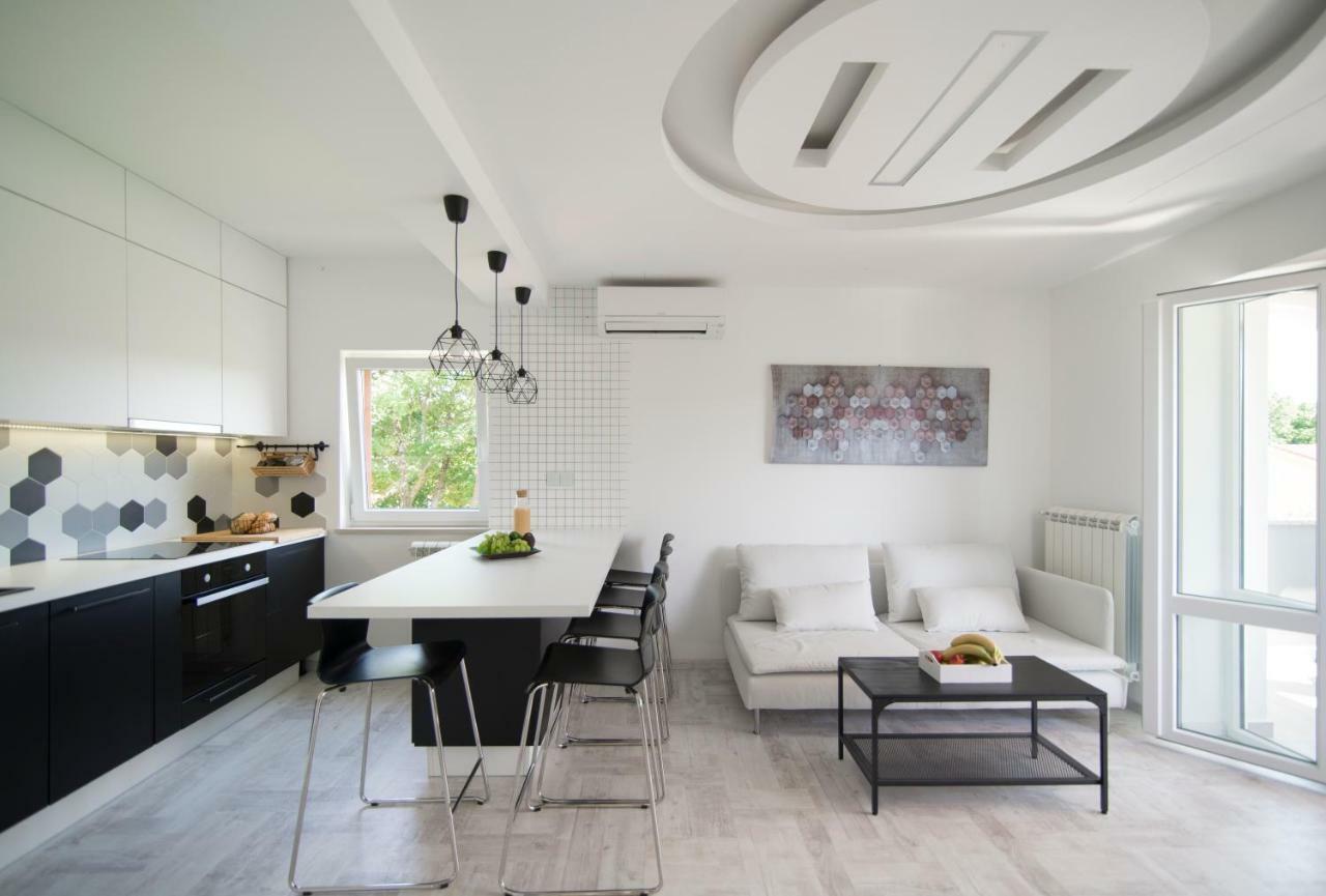 Apartments Eli لابين المظهر الخارجي الصورة
